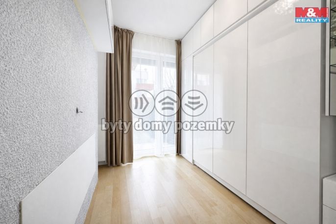 Prodej, Byt 1+kk, Praha