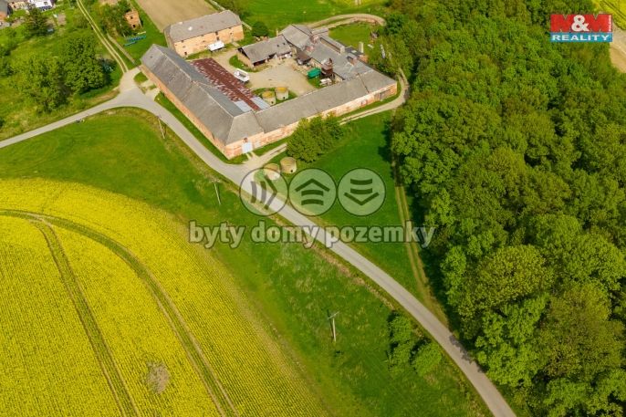 Prodej, Louka, Javorník