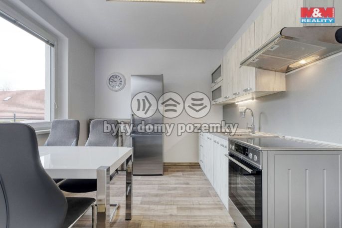 Prodej, Byt 2+1, 63 m², Kolinec