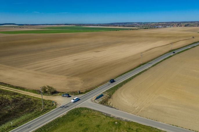 Prodej, Pole, Benátky nad Jizerou