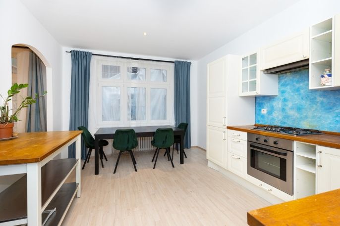 Pronájem, Byt 4+kk, Pardubice