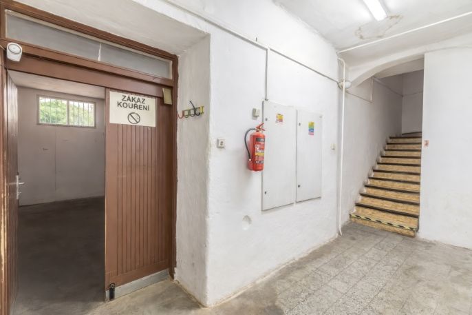 Prodej, Obchod a služby, Paskov