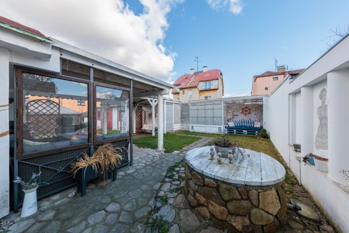 Prodej, Nájemní dům, Karlovy Vary