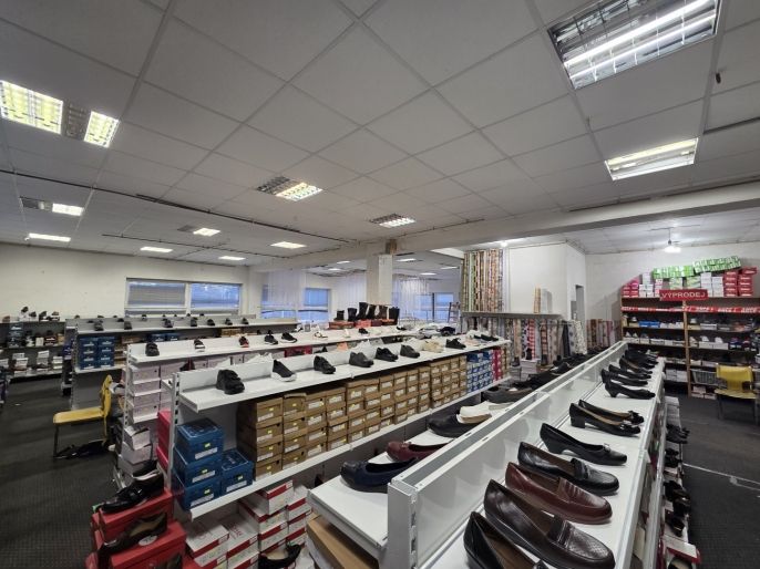 Pronájem, Obchod a služby, Praha