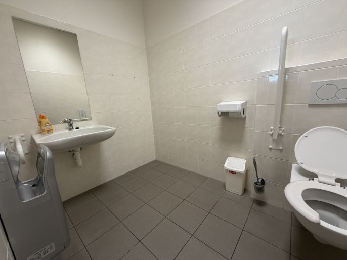 Pronájem, Obchod a služby, Hrdějovice