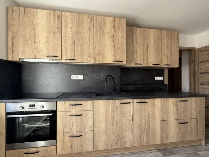 Pronájem, Byt 2+kk, Lovosice