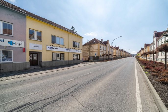 Pronájem, Obchod a služby, Králův Dvůr