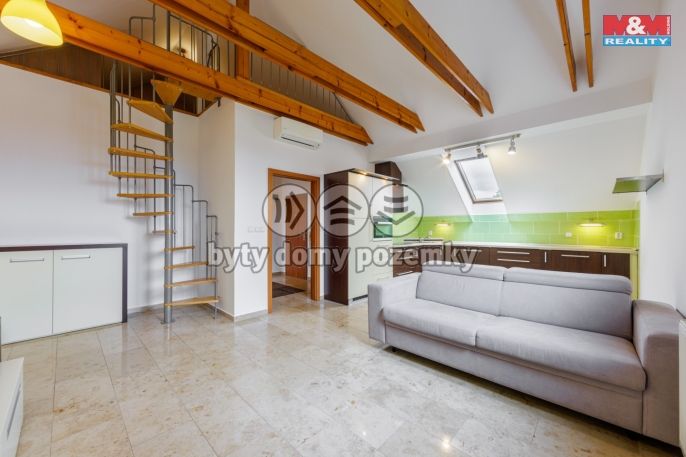 Pronájem, Byt 4+kk, Karlovy Vary