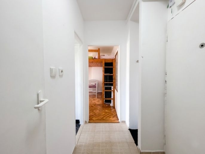 Pronájem, Byt 1+1, Benešov nad Ploučnicí