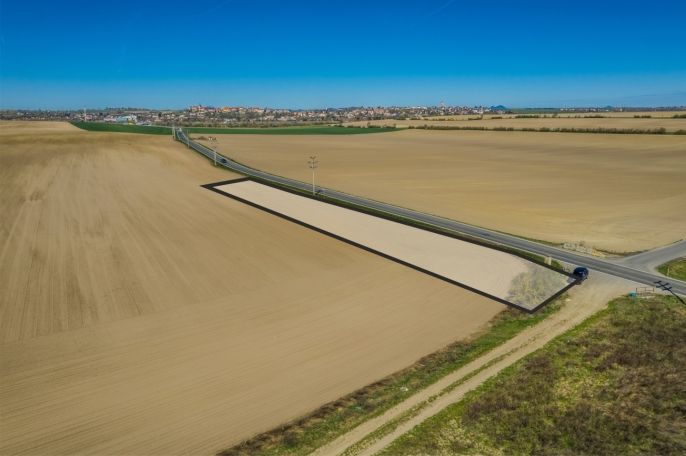 Prodej, Pole, Benátky nad Jizerou