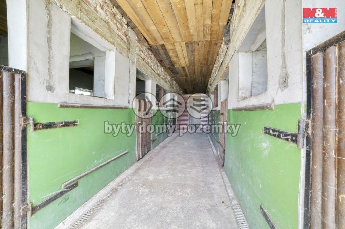 Prodej, Zemědělský objekt, Křižovatka