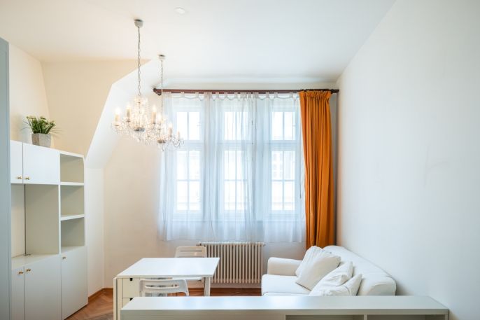 Pronájem, Byt 1+kk, Praha