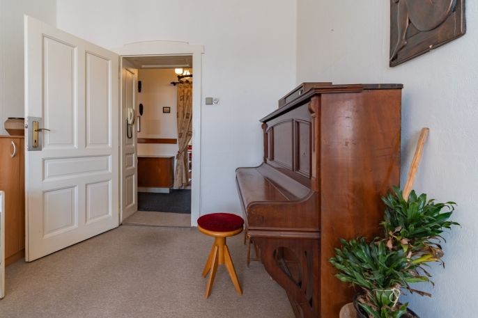 Prodej, Byt 4+1, Karlovy Vary