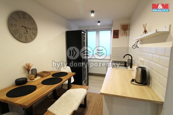 Pronájem, Byt 2+1, Měšice