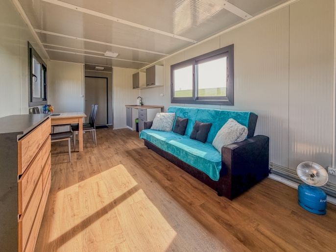 Prodej, Pole, Jenčice