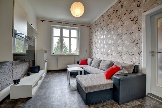 Pronájem, Byt 2+1, Hostinné