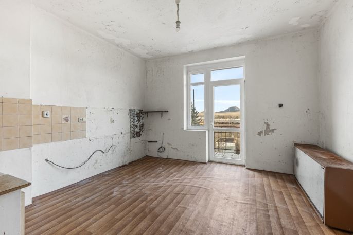 Prodej, Obchod a služby, Louny