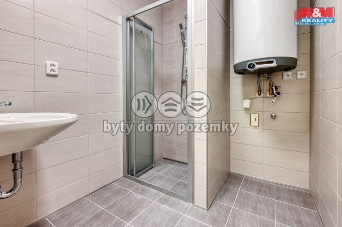 Pronájem, Byt 3+kk, Chrást