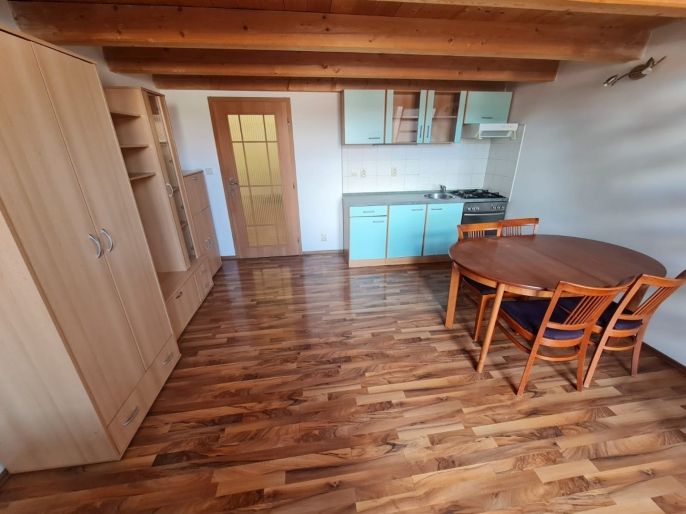 Pronájem, Byt 1+kk, Velké Přílepy