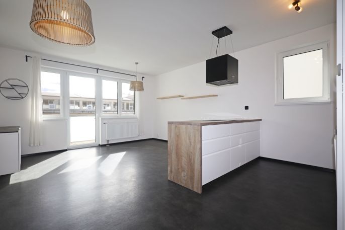 Pronájem, Byt 4+kk, Karlovy Vary