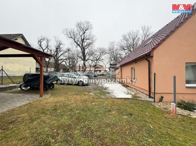 Pronájem, Byt 1+kk, Seč