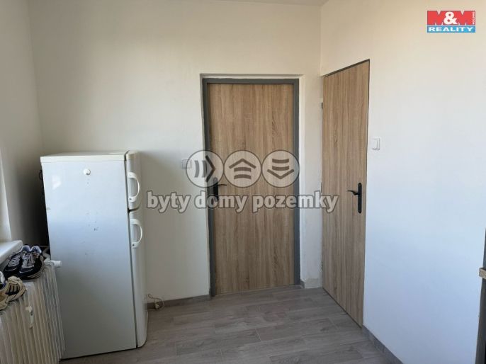 Pronájem, Byt 3+1, Rovná