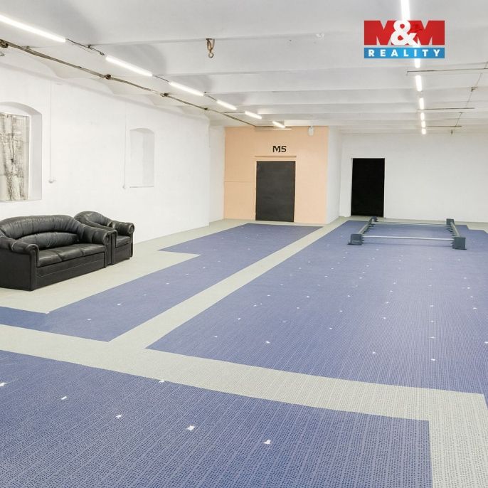 Pronájem, Sklad, Hořesedly