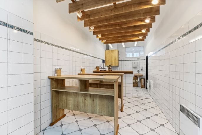 Prodej, Obchod a služby, Louny