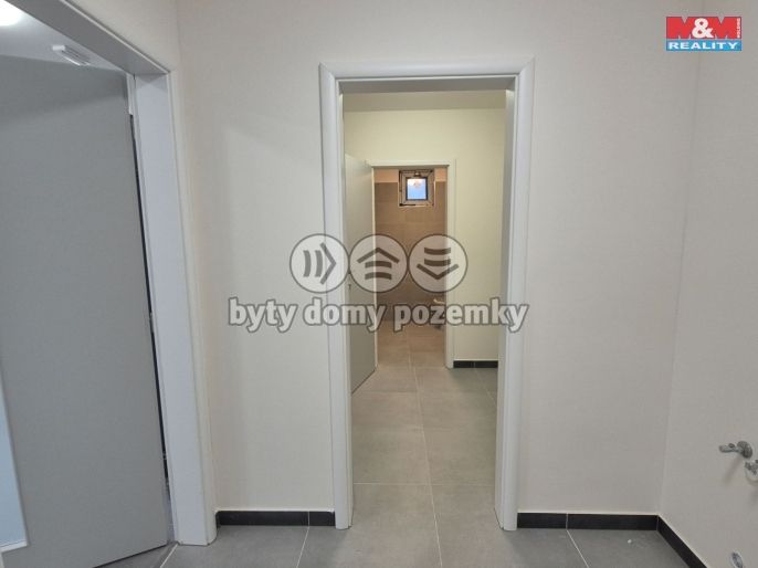 Pronájem, Obchod a služby, Tuchoměřice