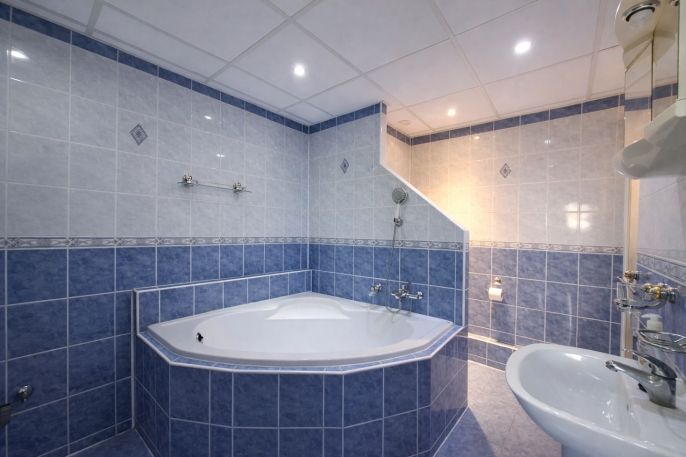 Pronájem, Byt 4+kk, Obrnice