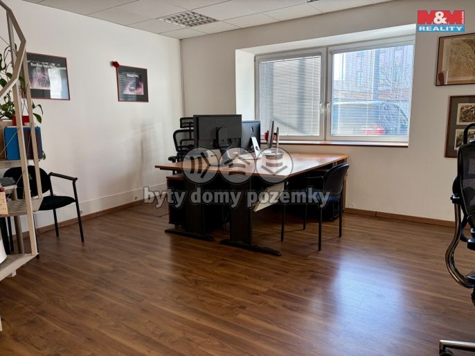 Pronájem, Kancelářský prostor, Pardubice