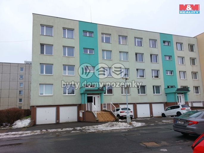 Prodej, Byt 4+1, Slaný