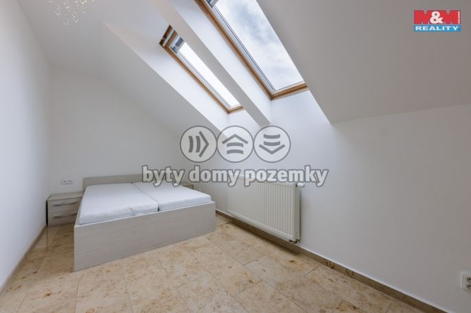 Pronájem, Byt 4+kk, Karlovy Vary