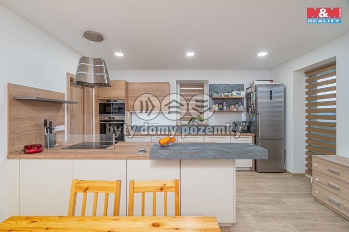 Prodej, Rodinný dům, 120 m², Svésedlice