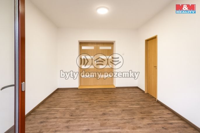 Pronájem, Byt 2+1, Chvaletice