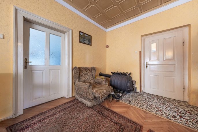 Prodej, Zemědělská usedlost, Zásmuky