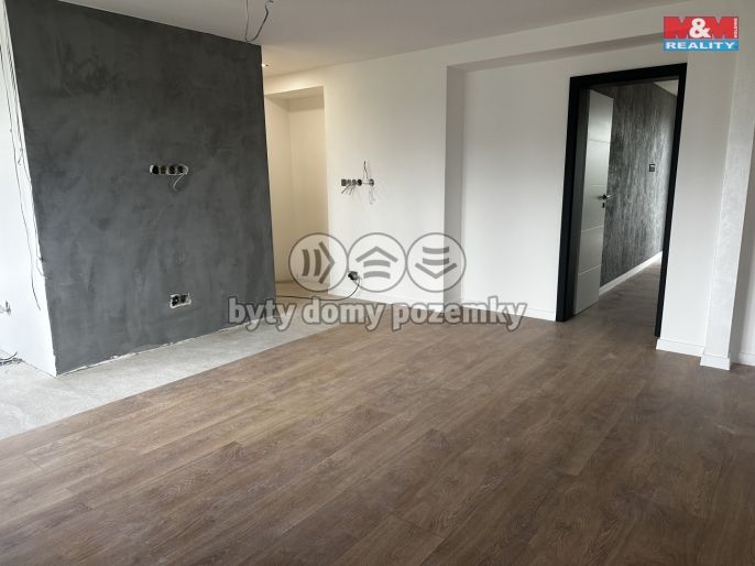 Prodej, Byt 3+kk, Dvory