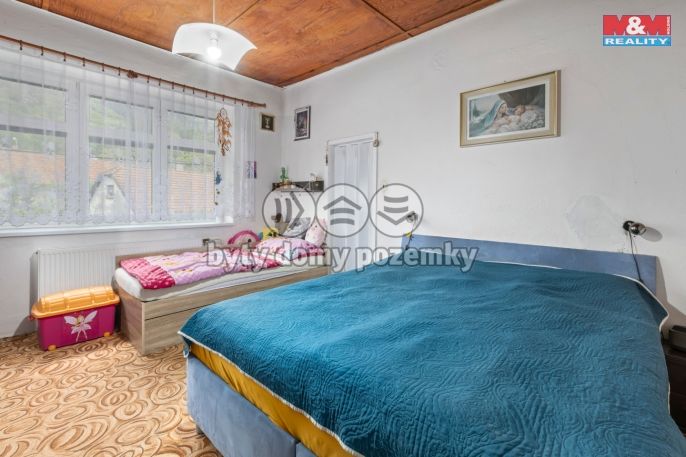 Prodej, Obchod a služby, Žlebské Chvalovice