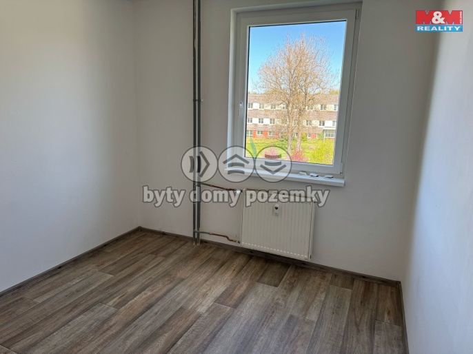 Pronájem, Byt 3+1, Rovná