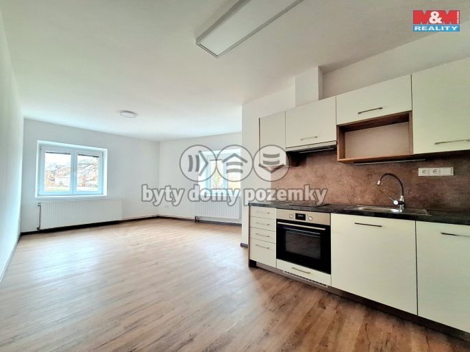 Pronájem, Byt 1+kk, Rostoklaty