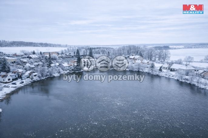 Prodej, Vodní plocha, Svojšice