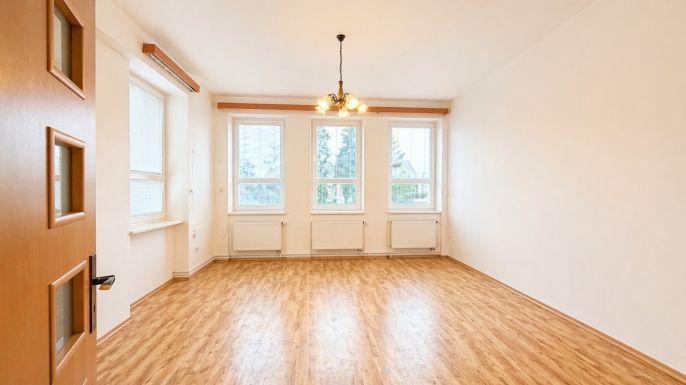 Pronájem, Atypický byt, Lenešice