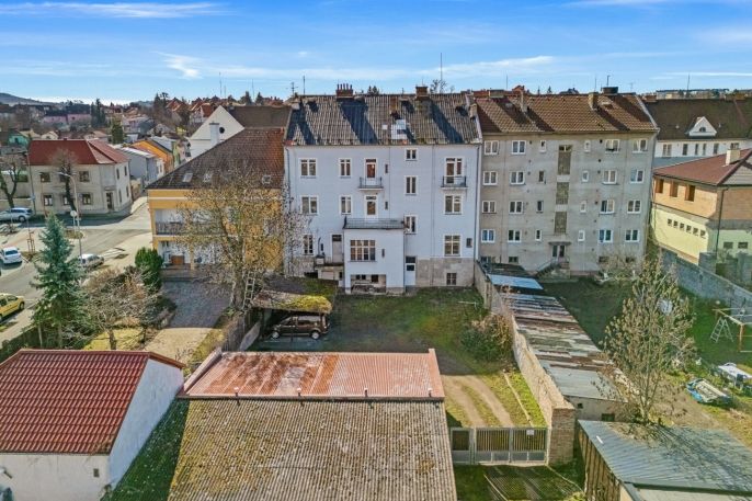 Prodej, Obchod a služby, Louny