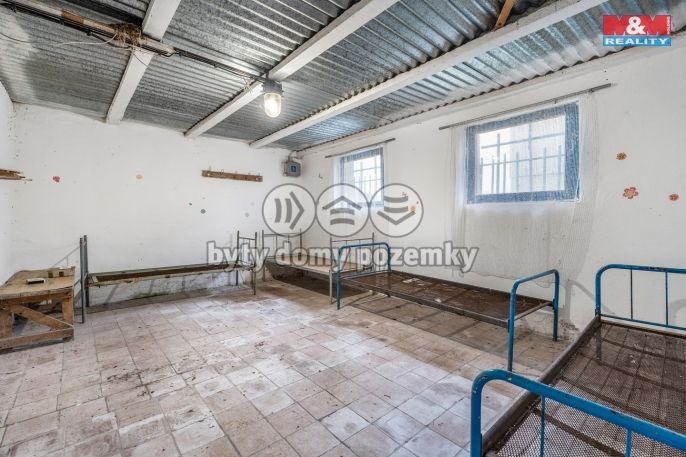 Prodej, Sklad, Křešice