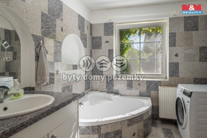 Prodej, Rodinný dům, Hajany