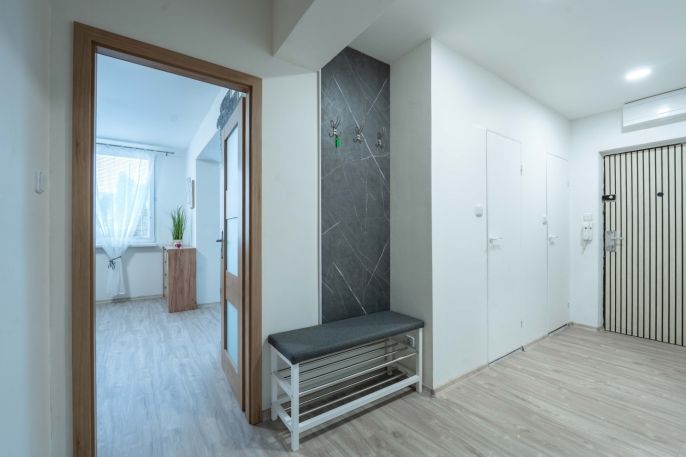 Pronájem, Byt 3+kk, Benešov