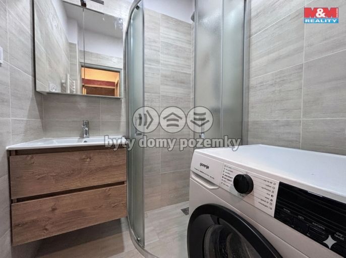 Pronájem, Byt 1+1, Hradec Králové