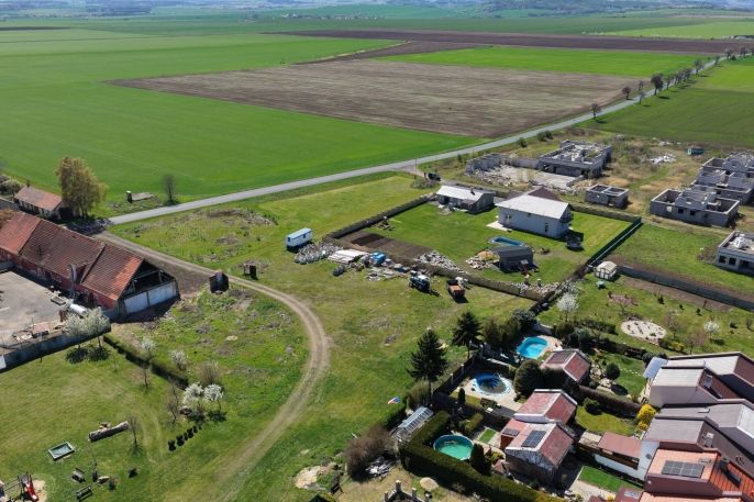 Prodej, Na klíč, Račetice