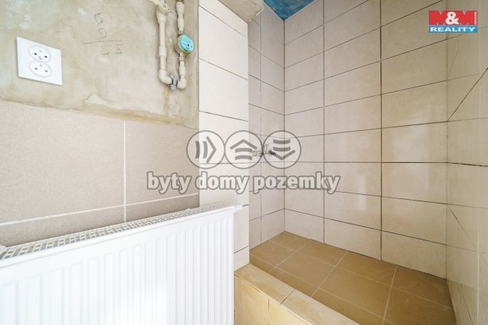 Prodej, Obchod a služby, Březová