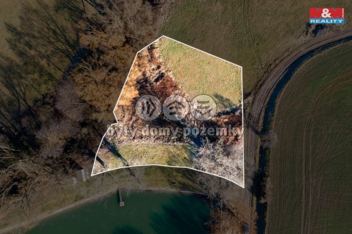 Prodej, Pole, Podluhy